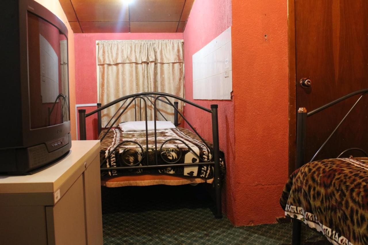 Hostal Killa Llullu Quito Buitenkant foto